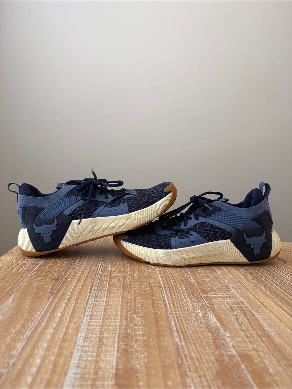 Under Armour Project Rock 7 Training Shoes in Navy and Cream - M US 10